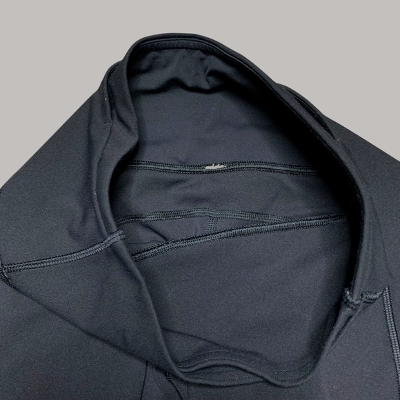 Lululemon Black Mesh Capri Leggings Mid Rise Size 4 - Picture 4 of 9